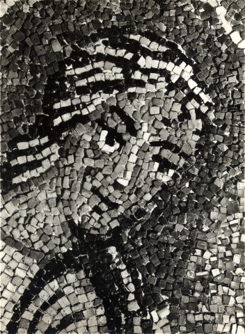 Zigrossi, Giuseppe — Anonimo romano sec. IX - S. Maria in Domnica, mosaico del catino absidale: testa d'angelo — particolare